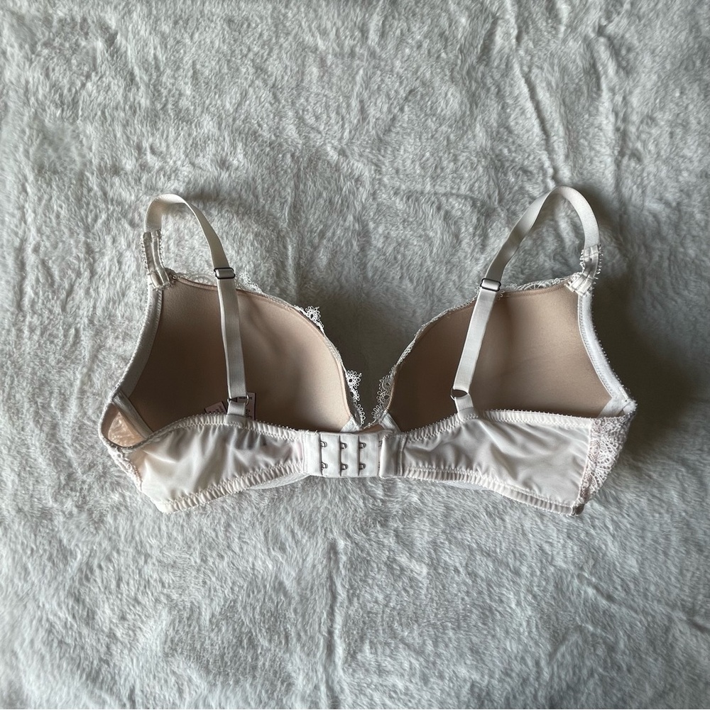 Victoria’s Secret Dream Angels Push-up Bra - Picture 3 of 6